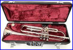 YAMAHA YTR-1335 Bb Trumpet Brass Instrument with Case
