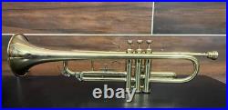 YAMAHA YTR-4335 Trumpet in Gold Color with Mouthpeace