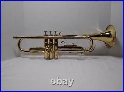 Yamaha Student Trumpet With Case, Mouthpiece, Valve Oil CLEAN AND TESTED
