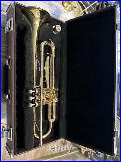 Yamaha Trumpet YTR2330 with hard leather brown case! All original
