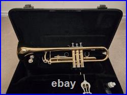Yamaha YTR-2330 Bb Trumpet Lacquered Brass with Case, Mouthpiece, Valve Oil
