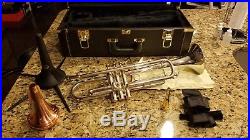 Yamaha YTR-8335RG Silver Xeno Bb Trumpet with Accessories