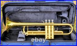 Yamaha ytr-6335 trumpet